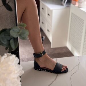 VALENTINO Elegant Black Women's Sandals + soil protection placed by me